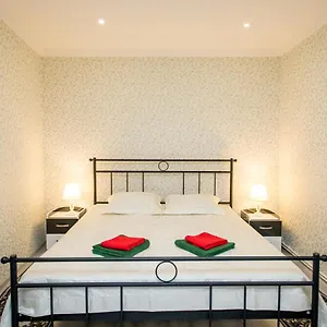 https://lovely-apartment.alltbilisihotels.com