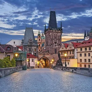 https://stylish-apartment-in-city-center-of-prague.praguehotelsweb.com